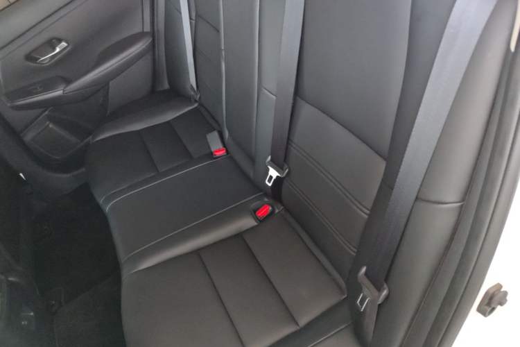 Used Nissan Sylphy 2023 1.6L CVT Enjoyment Edition Left Rear Seat