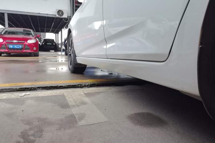 Used Nissan Sylphy 2023 1.6L CVT Enjoyment Edition Left Side Sill
