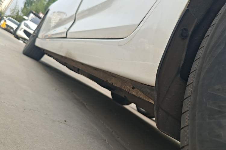 Used Nissan Sylphy 2023 1.6L CVT Smart Drive Version Left Side Sill