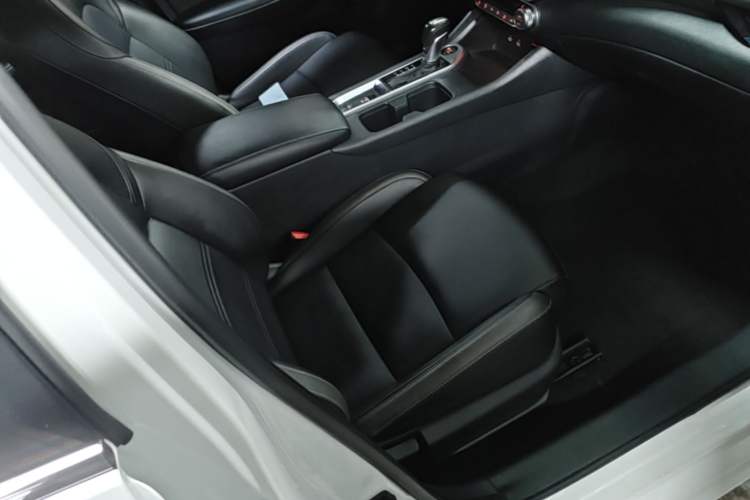 Used Nissan Sylphy 2023 1.6L CVT Enjoyment Edition Right Front Seat