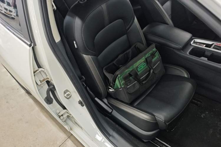 Used Nissan Sylphy 2023 1.6L CVT Enjoyment Edition Right Front Seat
