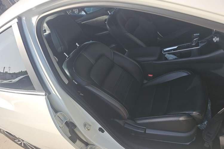 Used Nissan Sylphy 2023 1.6L CVT Enjoyment Edition Right Front Seat