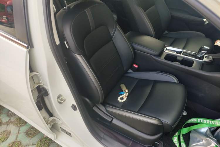 Used Nissan Sylphy 2023 1.6L CVT Enjoyment Edition Right Front Seat