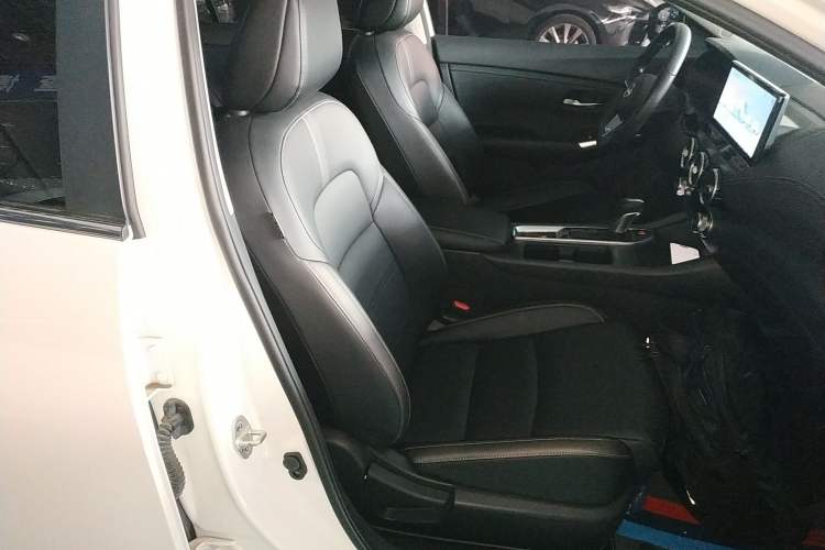 Used Nissan Sylphy 2023 1.6L CVT Enjoyment Edition Right Front Seat