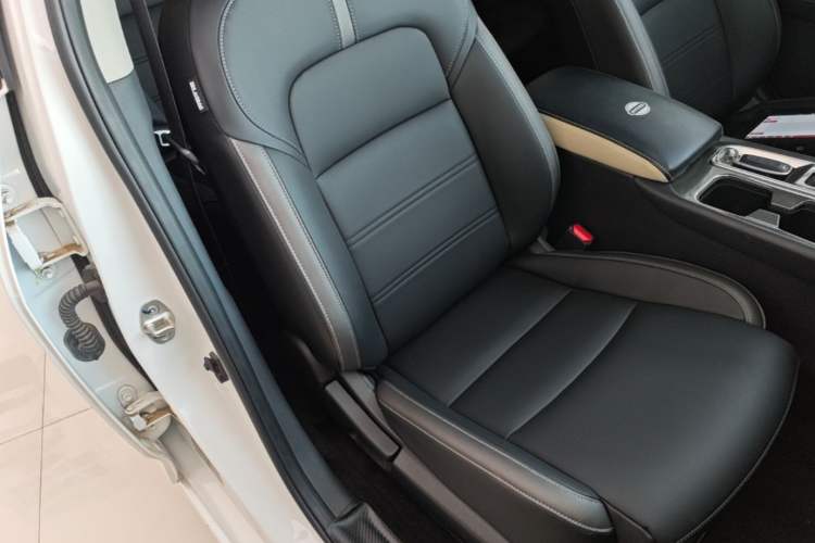 Used Nissan Sylphy 2023 1.6L CVT Enjoyment Edition Right Front Seat