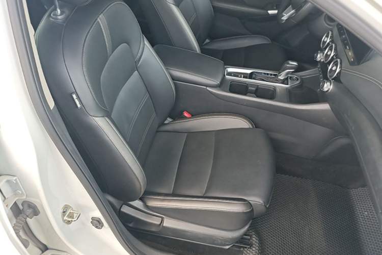 Used Nissan Sylphy 2023 1.6L CVT Enjoyment Edition Right Front Seat