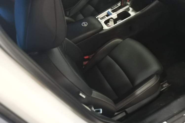 Used Nissan Sylphy 2023 1.6L CVT Enjoyment Edition Right Front Seat
