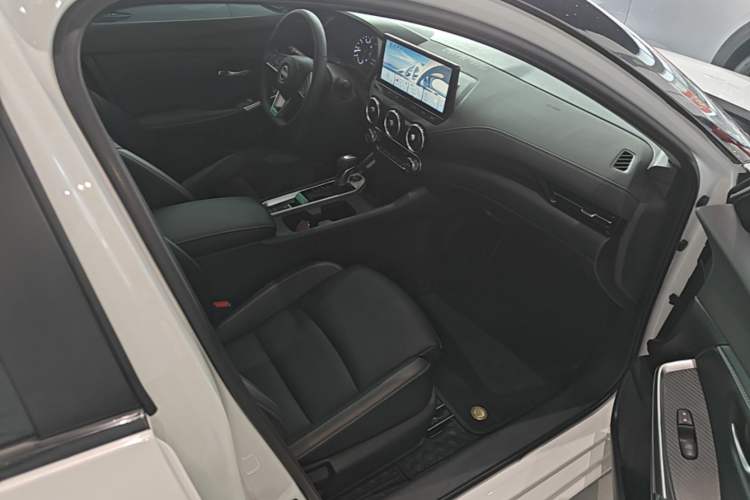 Used Nissan Sylphy 2023 1.6L CVT Enjoyment Edition Right Front Seat