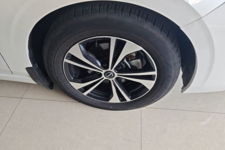 Used Nissan Sylphy 2023 1.6L CVT Smart Drive Version Right Front Wheel Hub