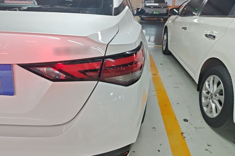 Used Nissan Sylphy 2023 1.6L CVT Smart Drive Version Right Rear Taillight