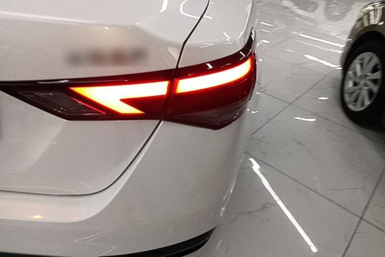 Used Nissan Sylphy 2023 1.6L CVT Enjoyment Edition Right Rear Taillight