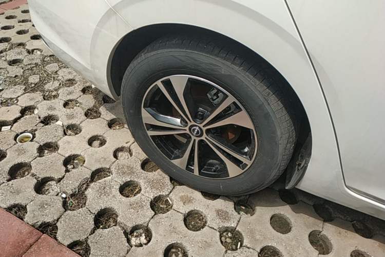 Used Nissan Sylphy 2023 1.6L CVT Enjoyment Edition Right Rear Wheel Hub