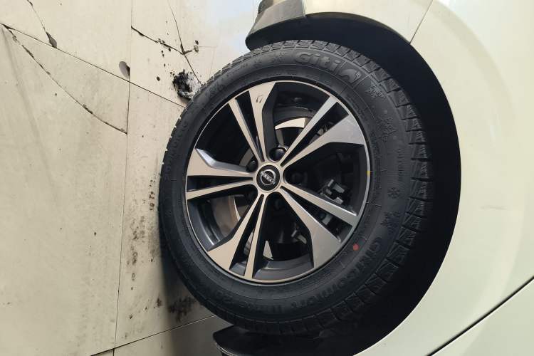 Used Nissan Sylphy 2023 1.6L CVT Smart Drive Version Right Rear Wheel Hub