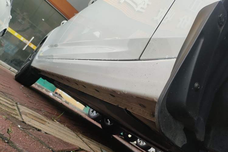 Used Nissan Sylphy 2023 1.6L CVT Enjoyment Edition Right Side Sill