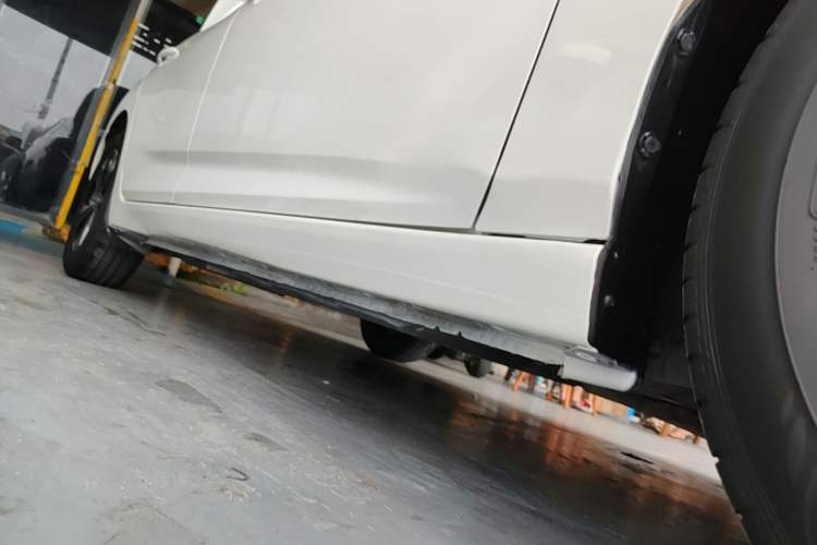 Used Nissan Sylphy 2023 1.6L CVT Enjoyment Edition Right Side Sill