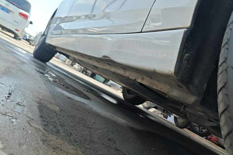 Used Nissan Sylphy 2023 1.6L CVT Enjoyment Edition Right Side Sill