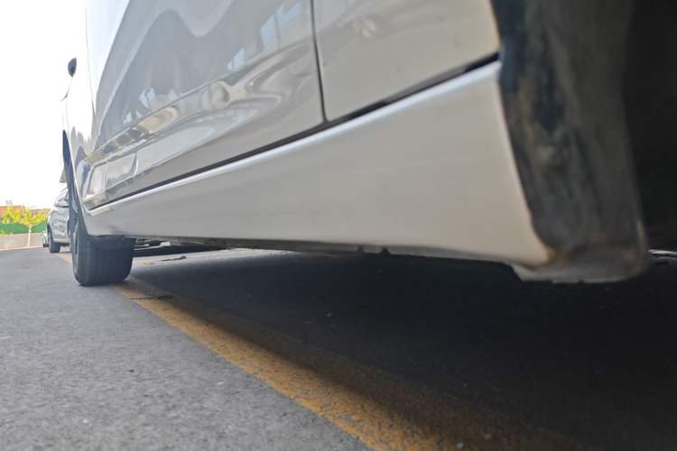 Used Nissan Sylphy 2023 1.6L CVT Enjoyment Edition Right Side Sill