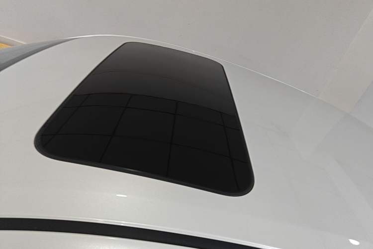 Used Nissan Sylphy 2023 Revised 1.6L CVT Enjoyment Edition Roof
