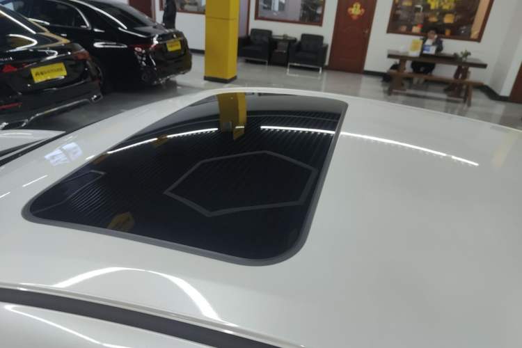 Used Nissan Sylphy 2023 Revised 1.6L CVT Enjoyment Edition Roof