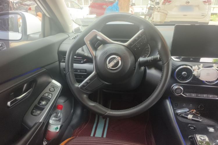 Used Nissan Sylphy 2023 Super Hybrid Electric Drive All-Electric Drive with Large Screen Version Steering Wheel