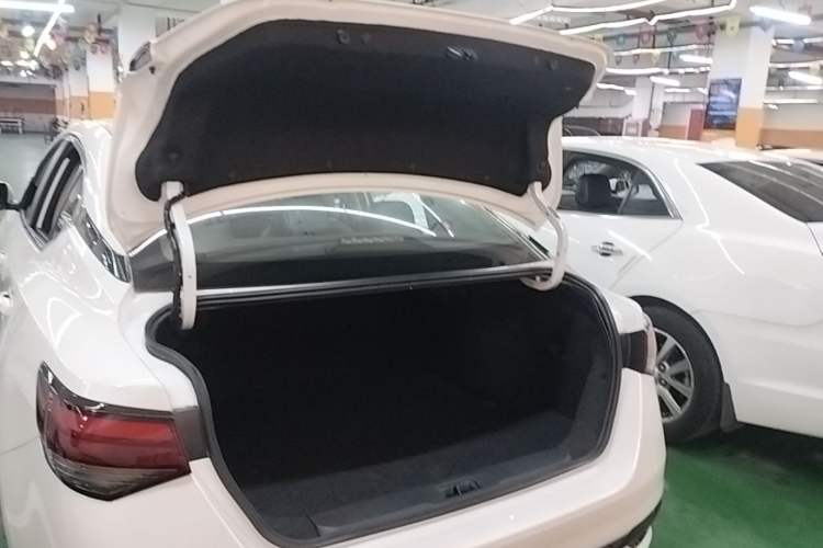 Used Nissan Sylphy 2023 1.6L CVT Enjoyment Edition Trunk