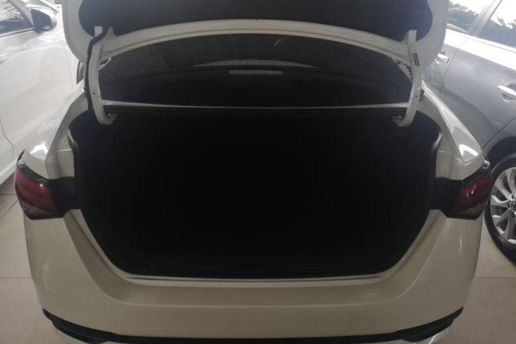Used Nissan Sylphy 2023 1.6L CVT Smart Drive Version Trunk