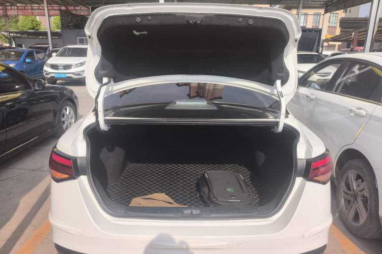 Used Nissan Sylphy 2023 1.6L CVT Enjoyment Edition Trunk