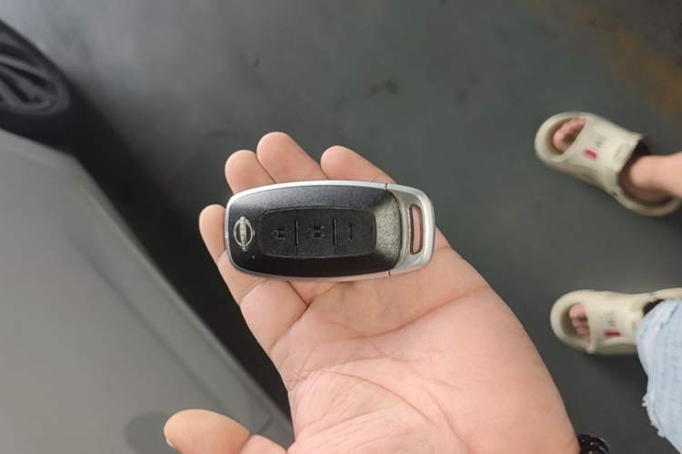 Used Nissan Sylphy 2023 Super Hybrid Electric Drive Ultra-Luxury Model Vehicle Key