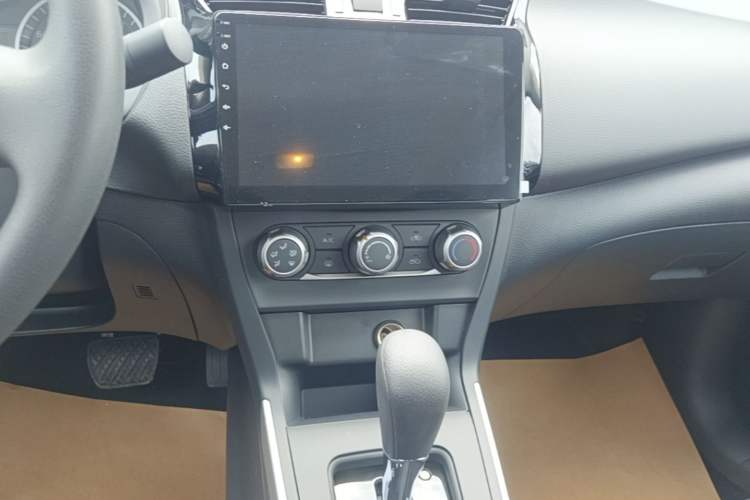 Used Nissan Sylphy 2024 Revised Version Classic 1.6XE CVT Comfort Edition Audio And AC Panel