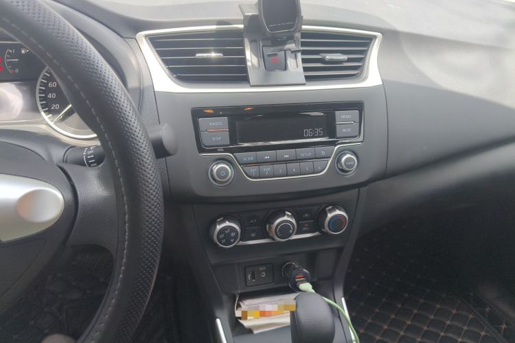 Used Nissan Sylphy 2024 Classic 1.6XE CVT Comfort Edition Audio And AC Panel