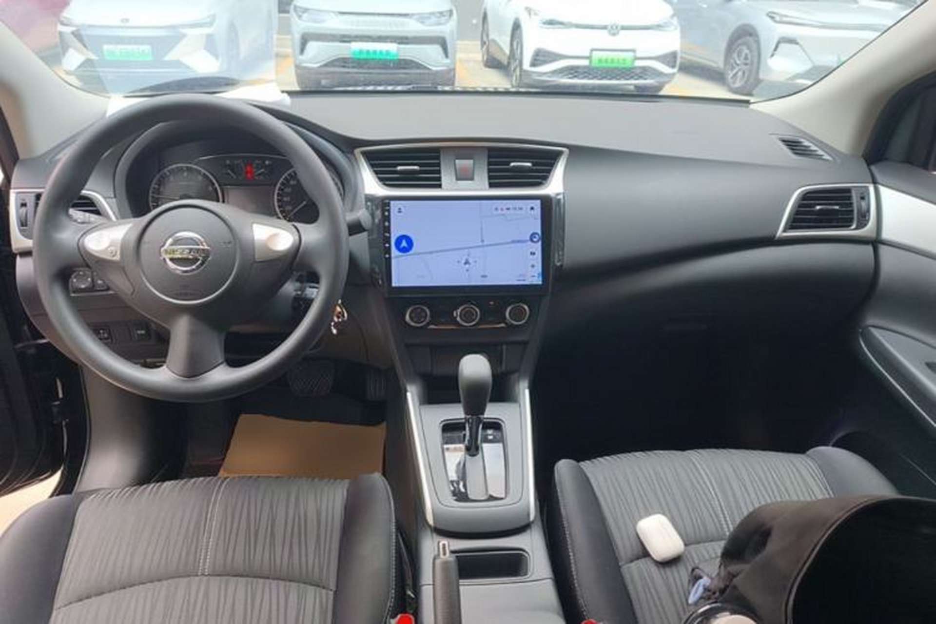 Used Nissan Sylphy 2024 Restyled Version 2 Classic 1.6XE CVT Comfort Edition Center Console