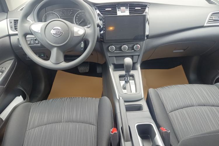 Used Nissan Sylphy 2024 Revised Version Classic 1.6XE CVT Comfort Edition Center Console
