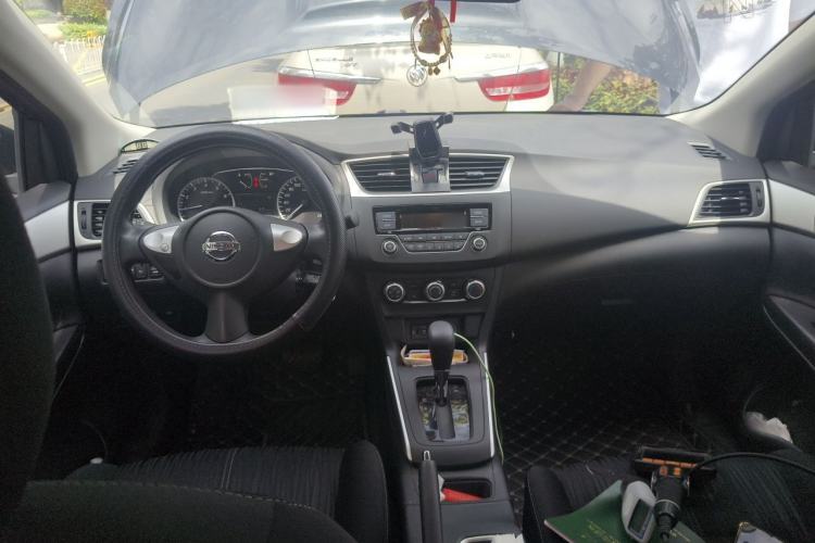 Used Nissan Sylphy 2024 Classic 1.6XE CVT Comfort Edition Center Console