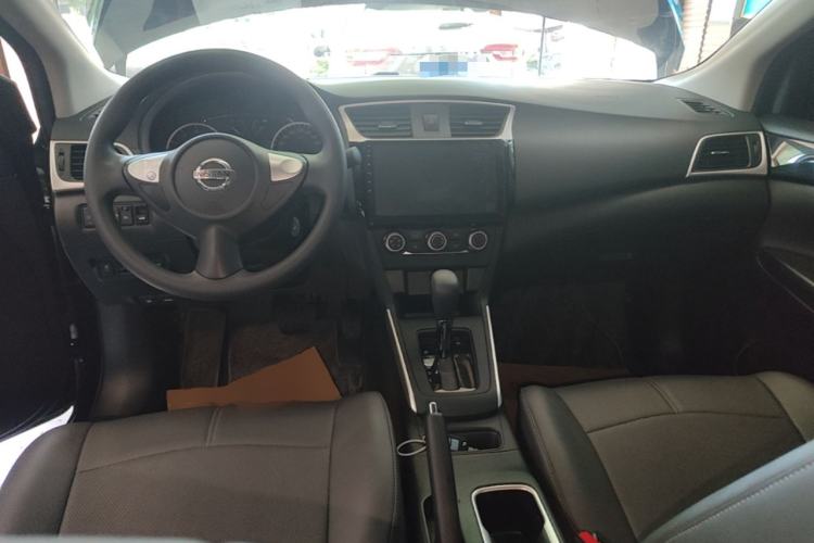 Used Nissan Sylphy 2024 Facelifted Three Classic 1.6XE CVT Comfort Edition Center Console