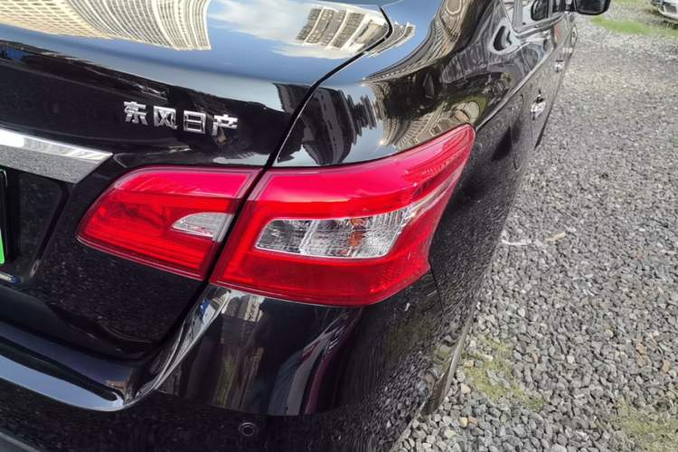 Used Nissan Sylphy 2024 Classic 1.6XE+ CVT Large-Screen Version Exterior 1