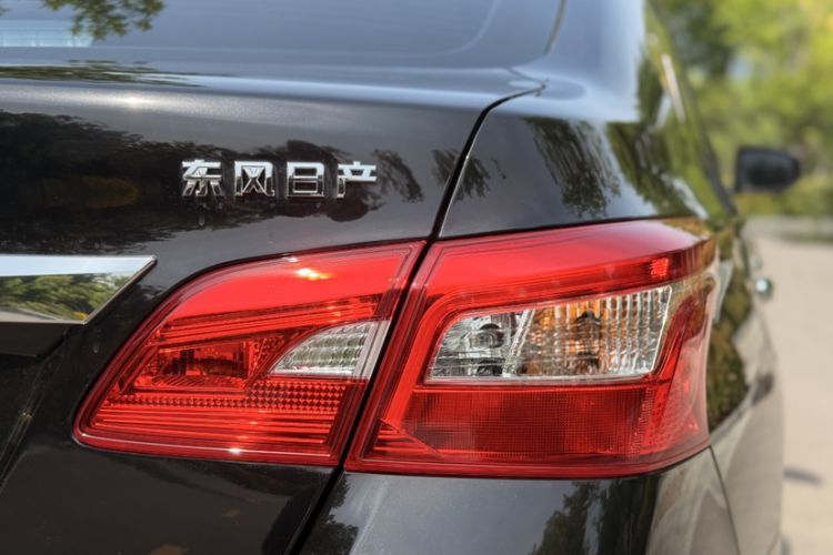 Used Nissan Sylphy 2024 Facelifted Three Classic 1.6XE CVT Comfort Edition Exterior 2