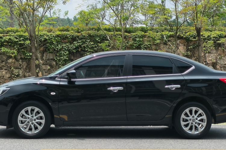 Used Nissan Sylphy 2024 Classic 1.6XE CVT Comfort Edition Exterior 2
