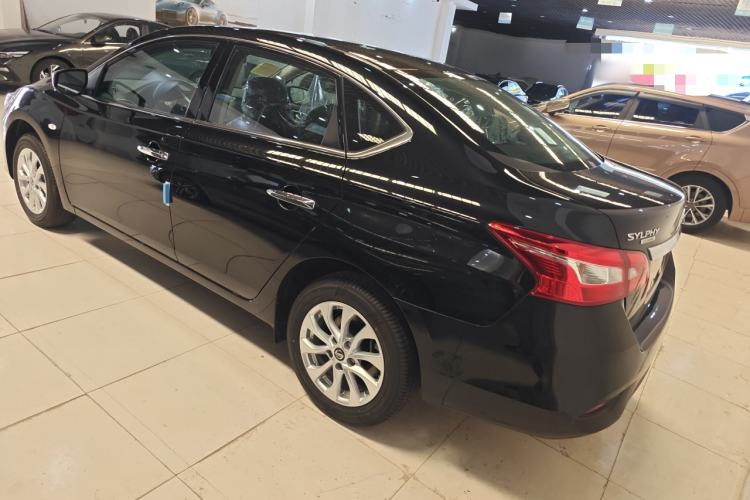 Used Nissan Sylphy 2024 Facelifted Three Classic 1.6XE CVT Comfort Edition Exterior 3