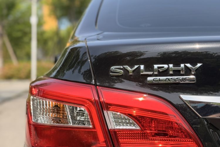 Used Nissan Sylphy 2024 Facelifted Three Classic 1.6XE CVT Comfort Edition Exterior 4