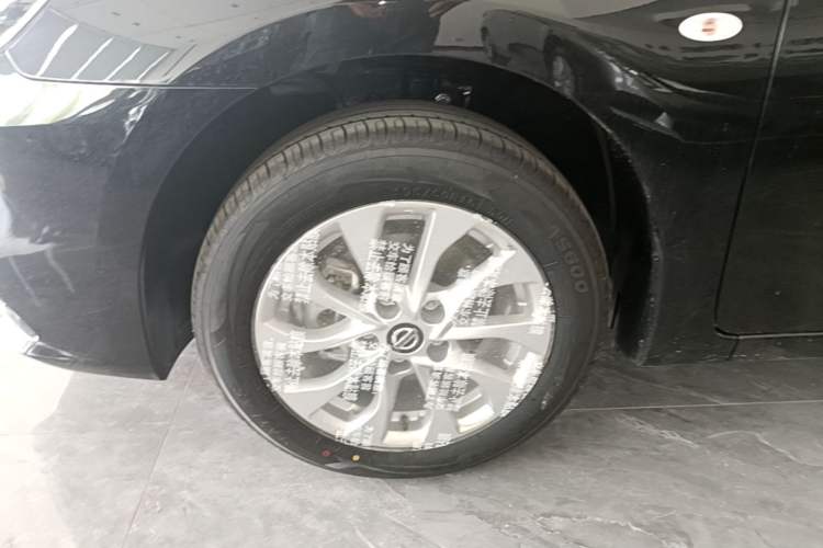 Used Nissan Sylphy 2024 Facelifted Three Classic 1.6XE CVT Comfort Edition Exterior 4