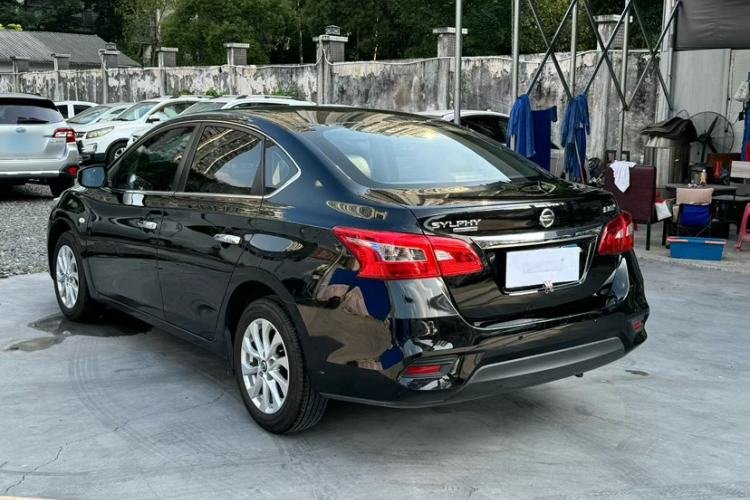 Used Nissan Sylphy 2024 Classic 1.6XE+ CVT Large-Screen Version Exterior 5