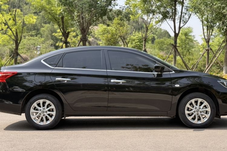 Used Nissan Sylphy 2024 Facelifted Three Classic 1.6XE CVT Comfort Edition Exterior 8