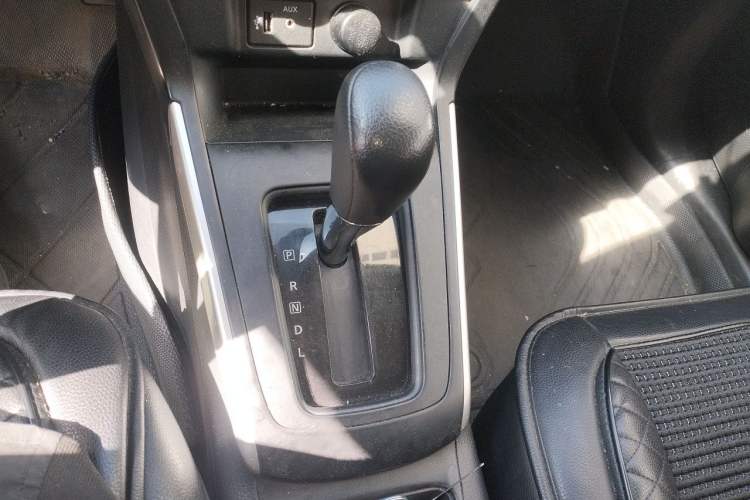 Used Nissan Sylphy 2024 Classic 1.6XE CVT Comfort Edition Gear Lever