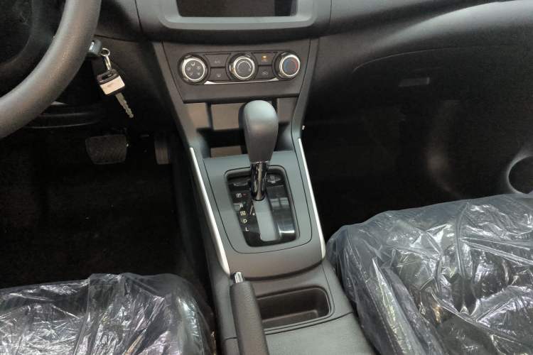 Used Nissan Sylphy 2024 Facelifted Three Classic 1.6XE CVT Comfort Edition Gear Lever