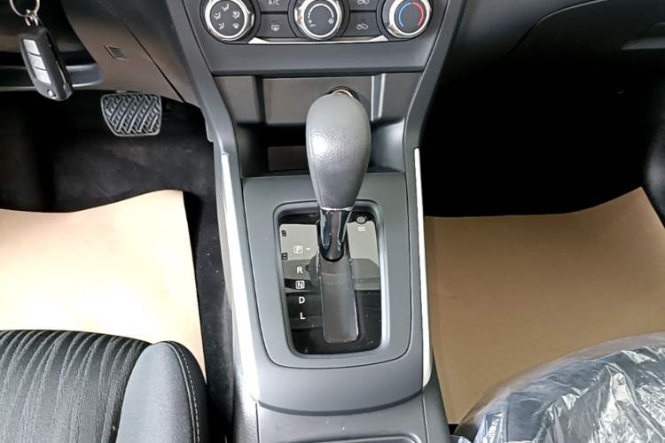 Used Nissan Sylphy 2024 Facelifted Three Classic 1.6XE CVT Comfort Edition Gear Lever