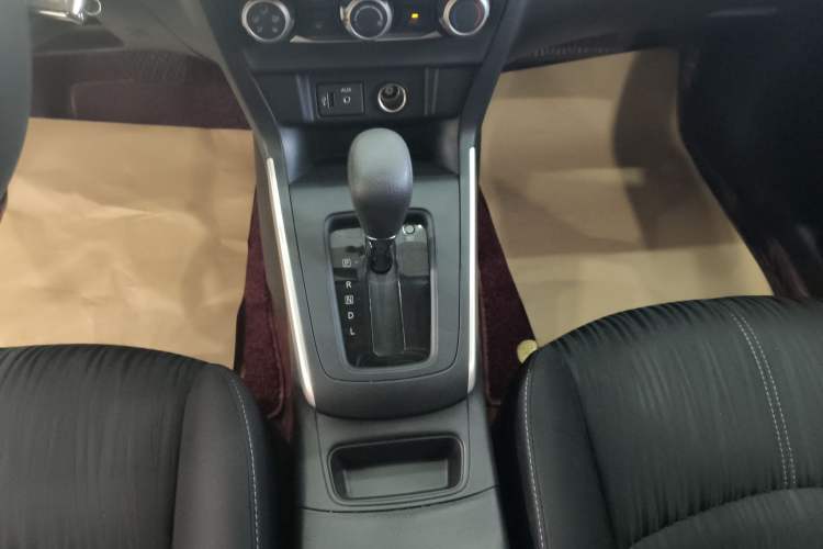 Used Nissan Sylphy 2024 Classic 1.6XE CVT Comfort Edition Gear Lever