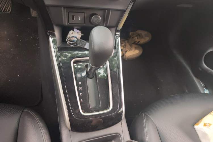 Used Nissan Sylphy 2024 Classic 1.6XL CVT Luxury Edition Gear Lever