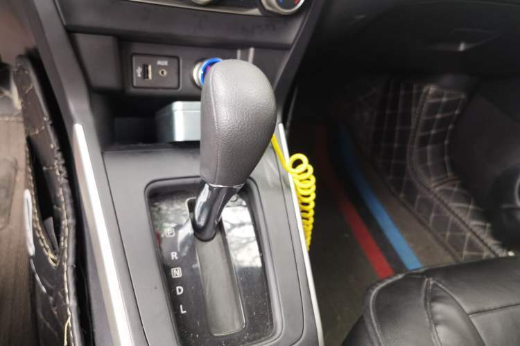 Used Nissan Sylphy 2024 Classic 1.6XE CVT Comfort Edition Gear Lever