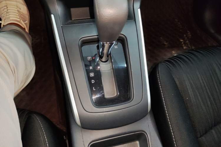 Used Nissan Sylphy 2024 Classic 1.6XE CVT Comfort Edition Gear Lever