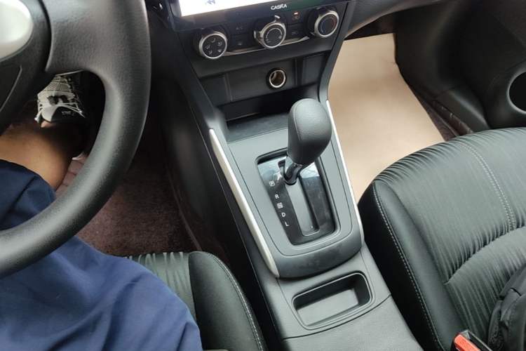 Used Nissan Sylphy 2024 Facelifted Three Classic 1.6XE CVT Comfort Edition Gear Lever